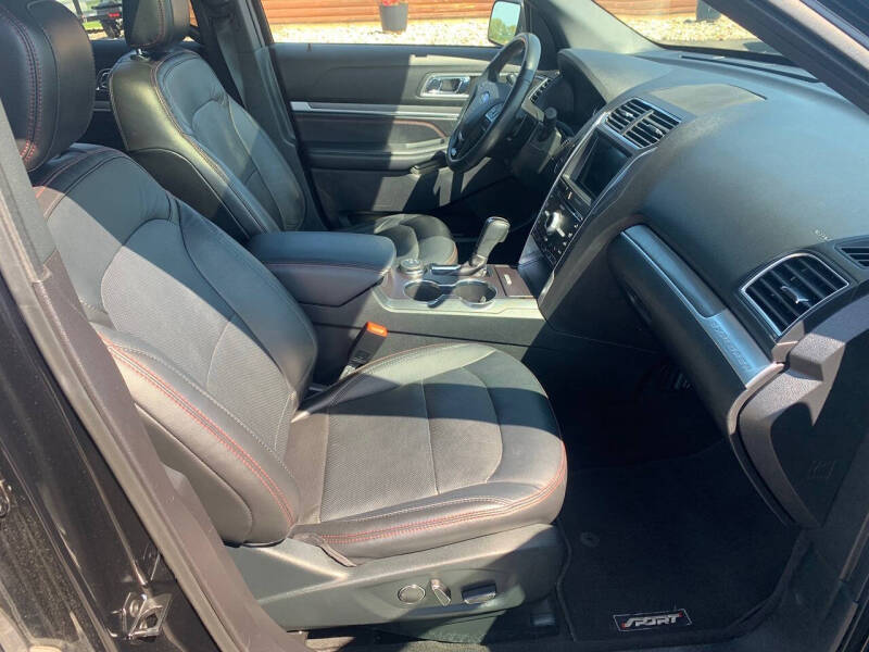 2019 Ford Explorer Sport
