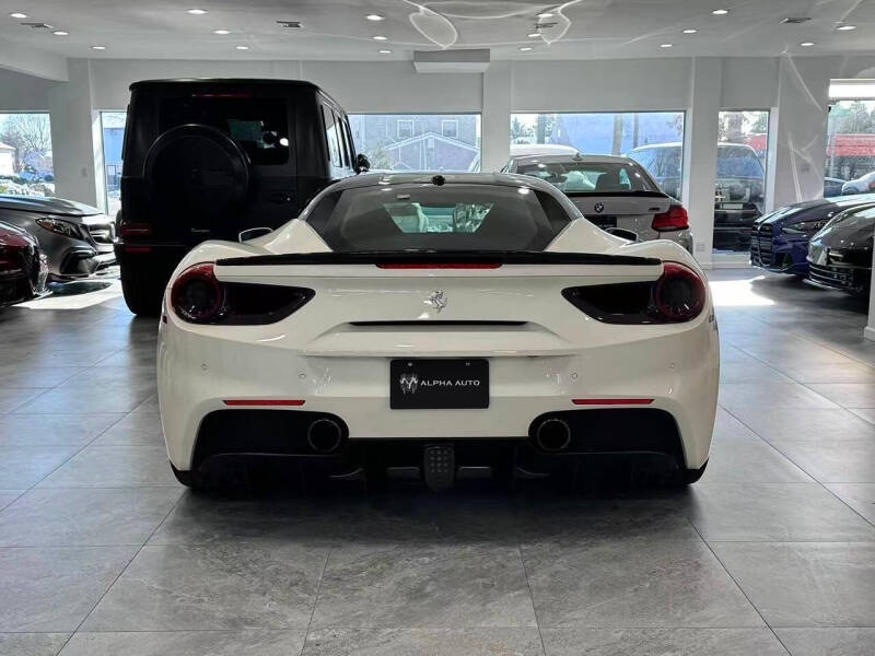 2016 Ferrari 488 GTB