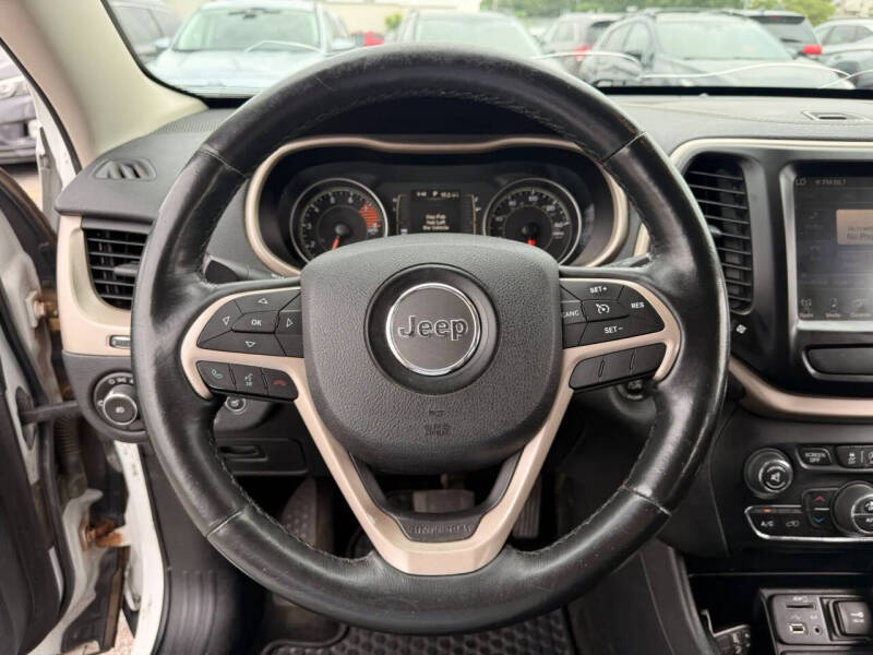 2016 Jeep Cherokee Latitude Altitude