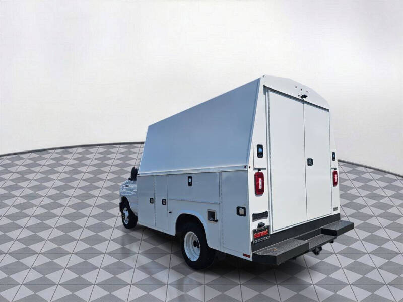 2024 Ford E-Series