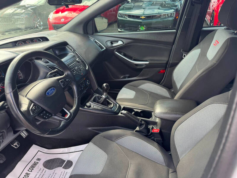 2018 Ford Focus ST