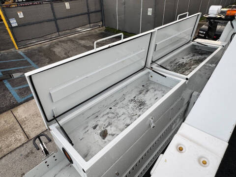 2018 Freightliner M2 106