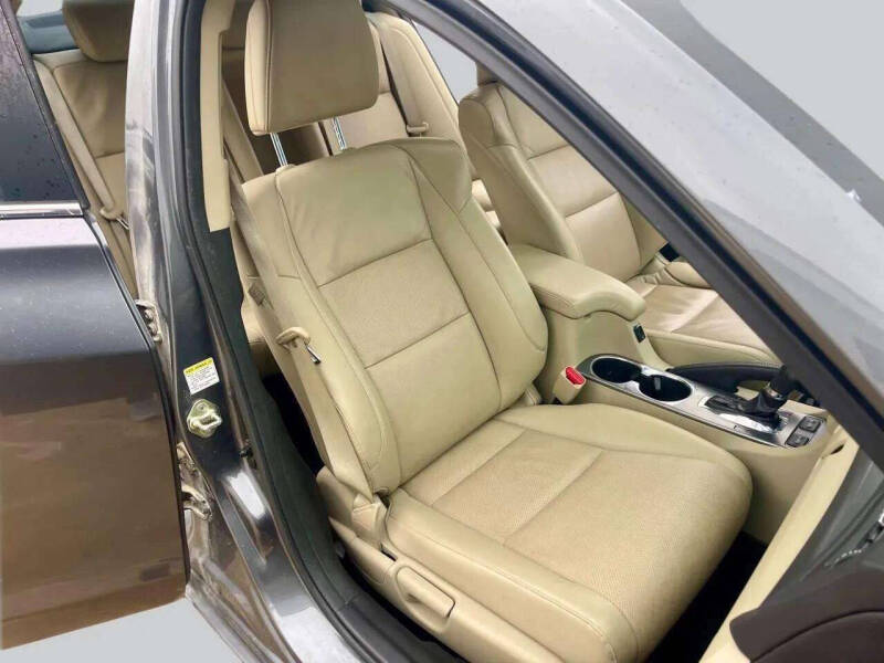 2014 Acura ILX 2.0L w/Tech