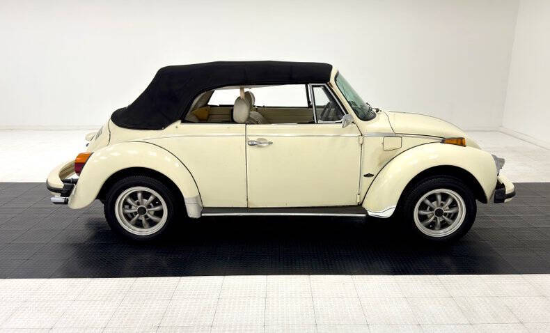 1977 Volkswagen Super Beetle