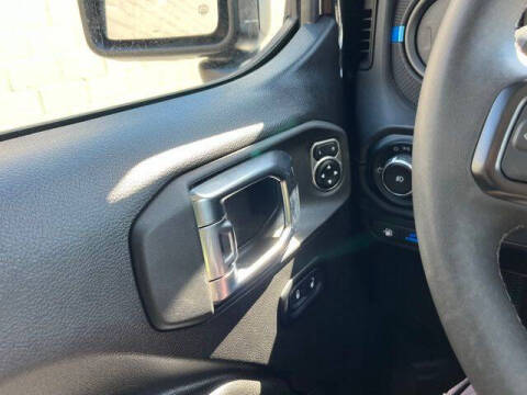 2025 Jeep Wrangler Rubicon 4xe