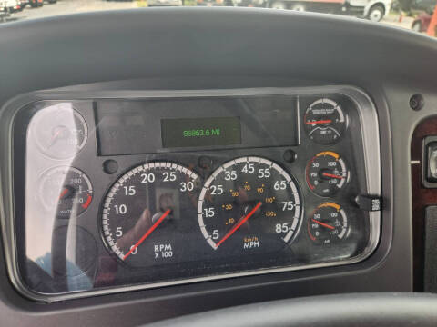 2024 Freightliner M2 106