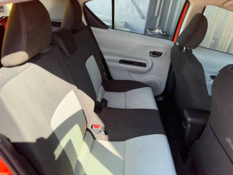 2013 Toyota Prius c Three