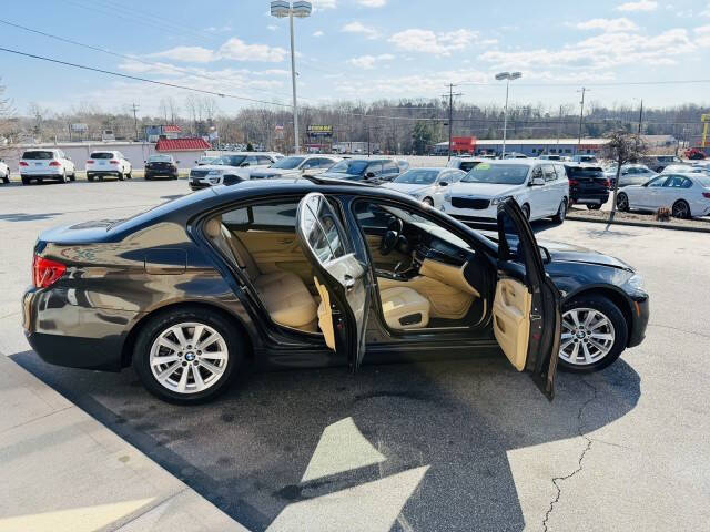 2015 BMW 5 Series 528i