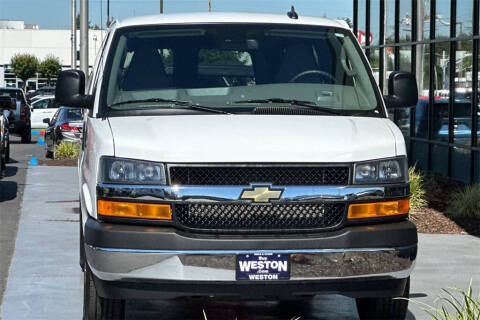 2024 Chevrolet Express LT 3500
