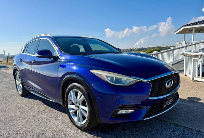2017 Infiniti QX30