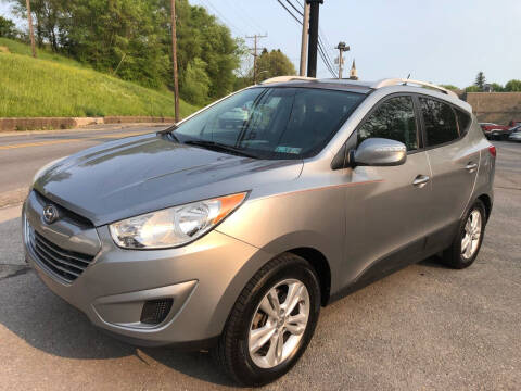2012 Hyundai Tucson for sale at SARRACINO AUTO SALES INC in Burgettstown PA