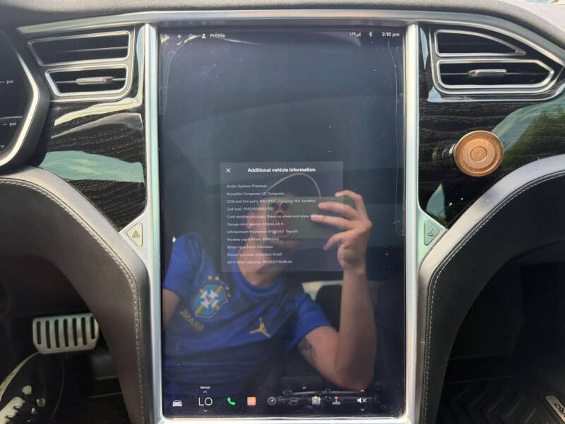 2016 Tesla Model S