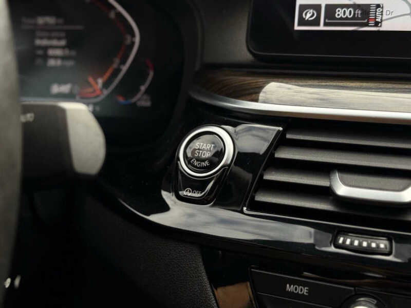 2021 BMW 5 Series 530i