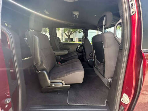 2018 Dodge Grand Caravan SE