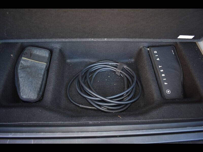 2023 Rivian R1S Adventure