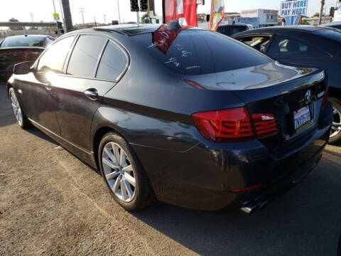 2012 BMW 5 Series 528i