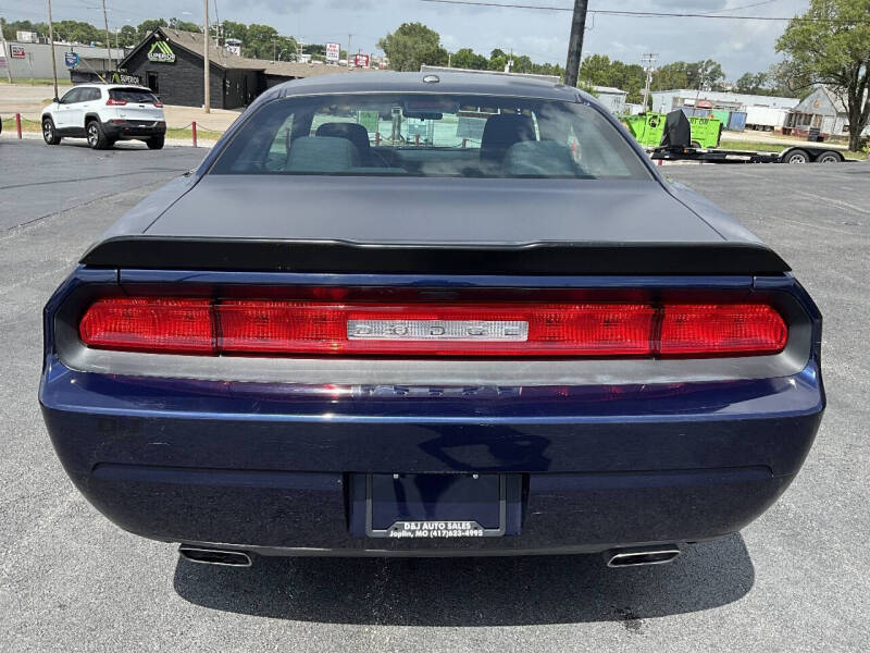 2014 Dodge Challenger SXT