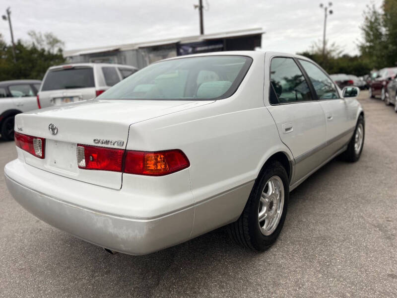 2001 Toyota Camry LE