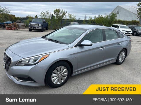 2016 Hyundai Sonata Hybrid for sale at Sam Leman Chrysler Jeep Dodge of Peoria in Peoria IL