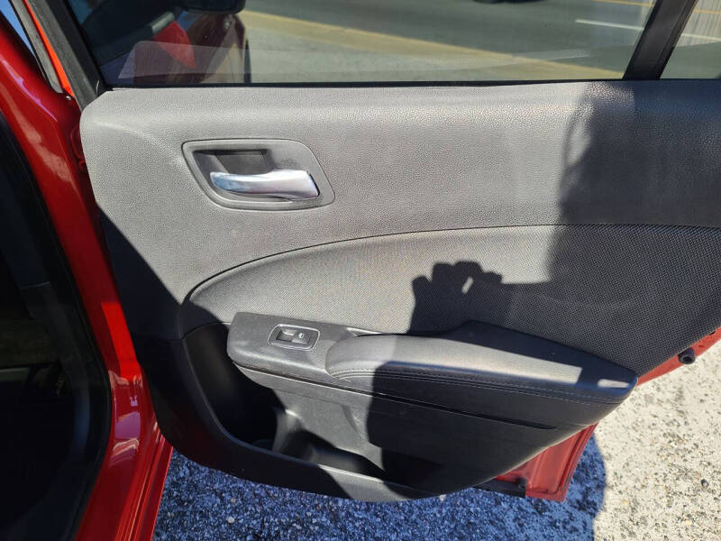 2017 Dodge Charger SE