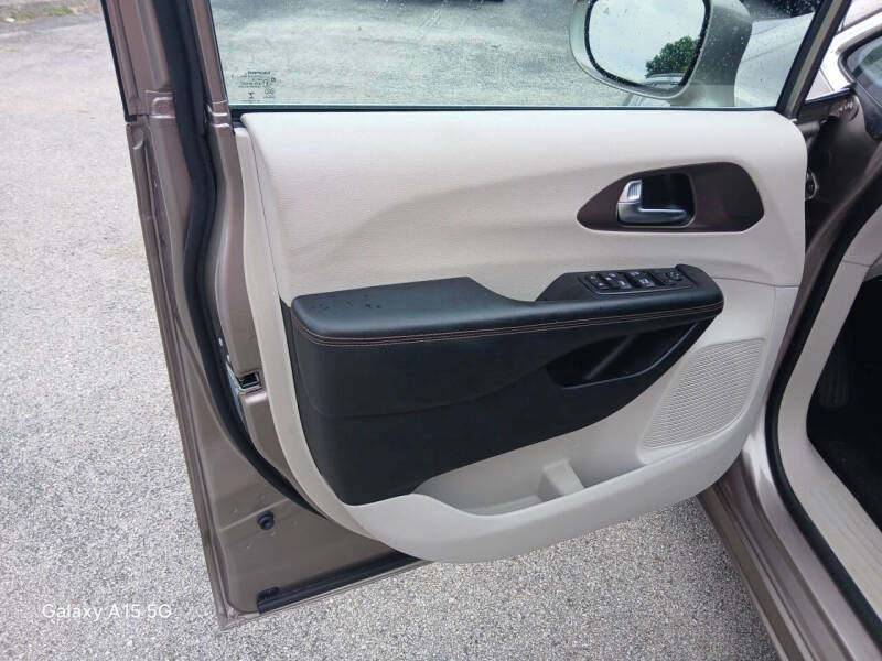 2018 Chrysler Pacifica Touring Plus