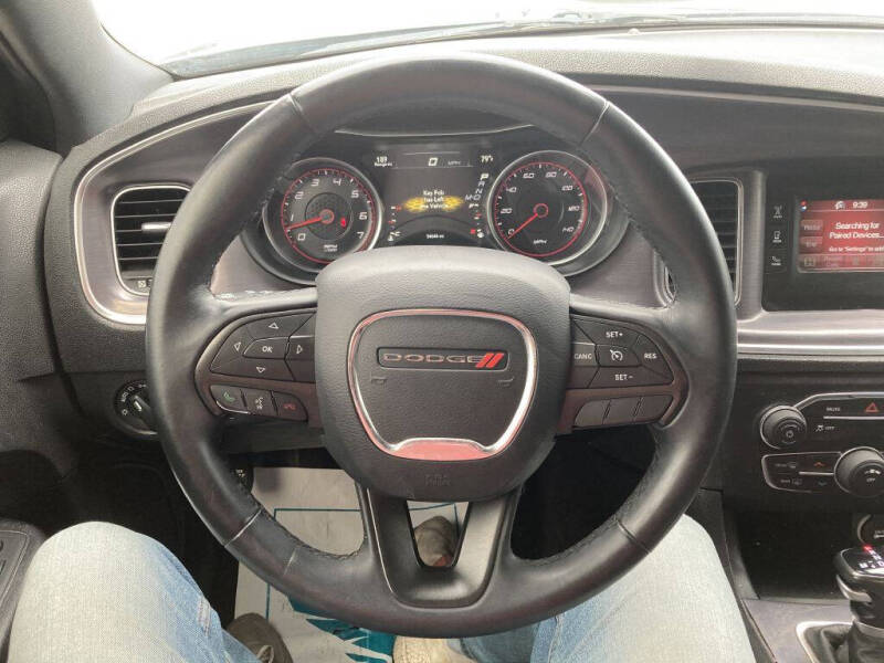 2017 Dodge Charger SE