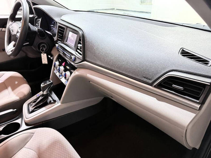 2019 Hyundai Elantra