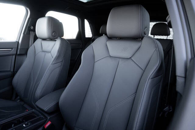 2025 Audi Q3 quattro S line Premium 45 TFSI