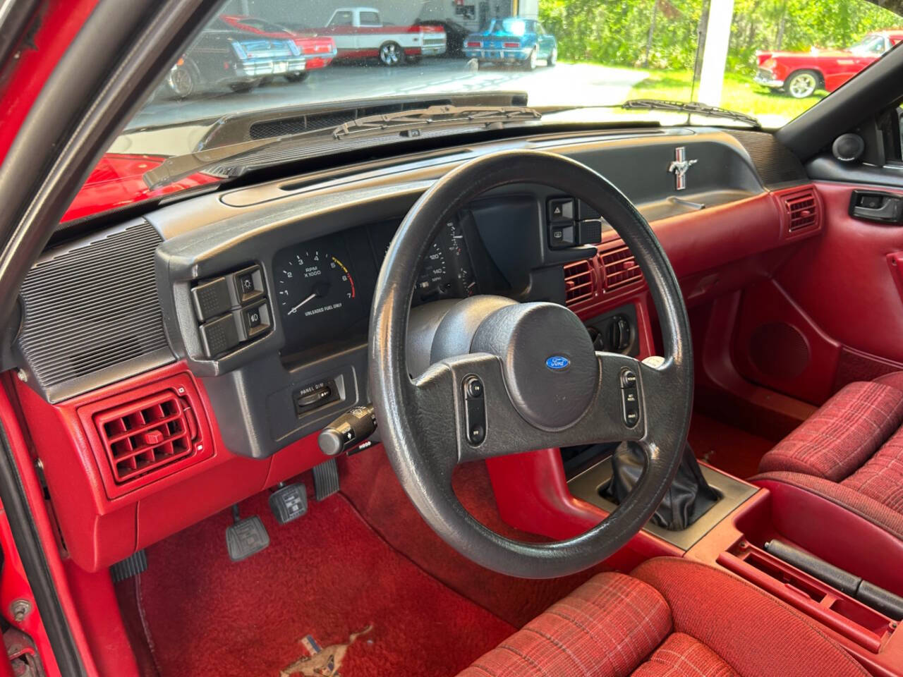 1989 Ford Mustang 24