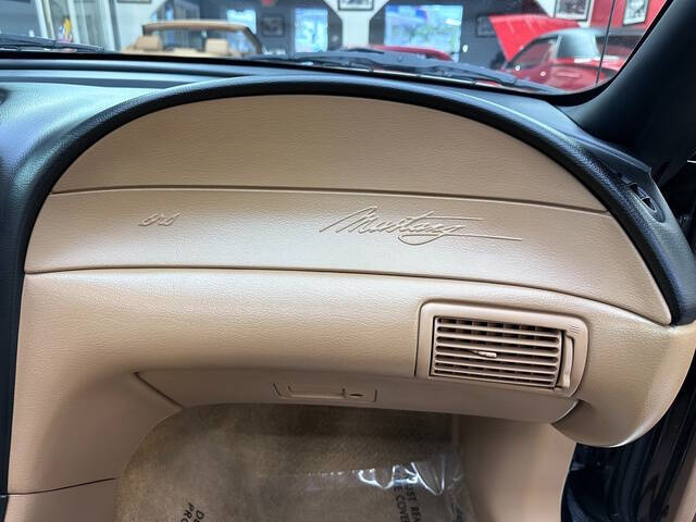 1995 Ford Mustang SVT Cobra