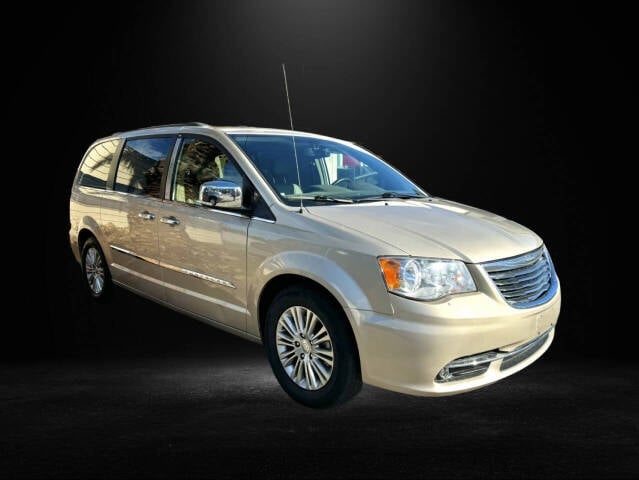 2015 Chrysler Town and Country for sale at Country Motors in Salinas, CA