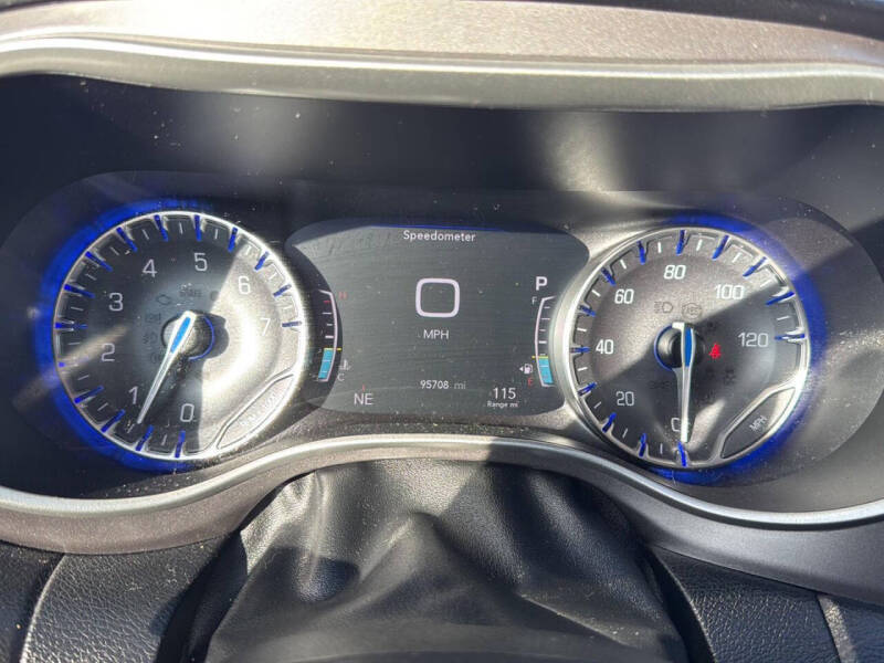 2022 Chrysler Pacifica Touring L