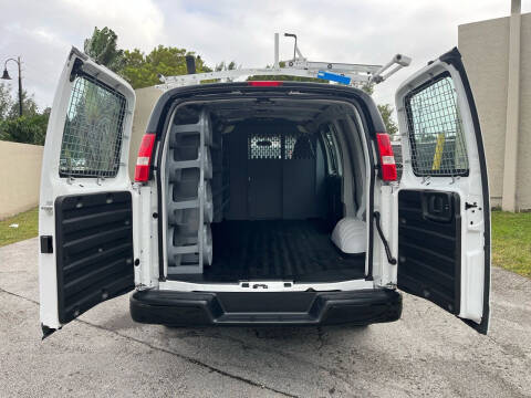 2018 Chevrolet Express 2500