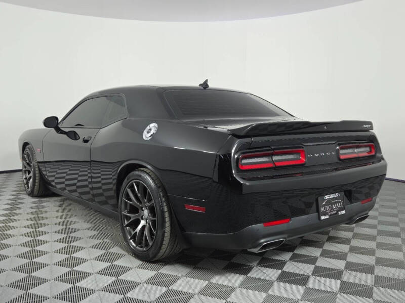 2016 Dodge Challenger SRT 392