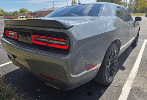 2018 Dodge Challenger SXT Plus