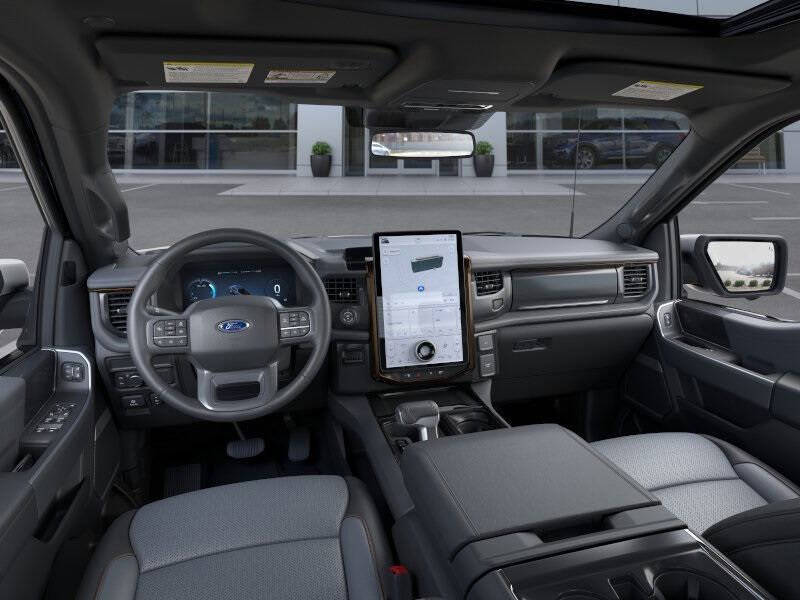 2025 Ford F-150 Lightning Lariat