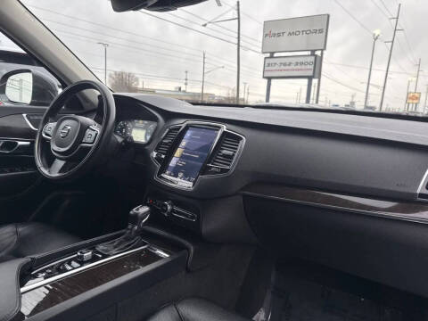 2018 Volvo XC90 T6 Momentum