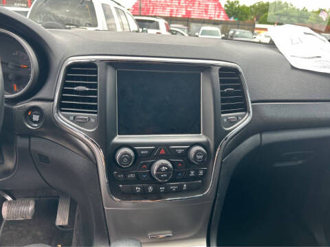 2018 Jeep Grand Cherokee Laredo