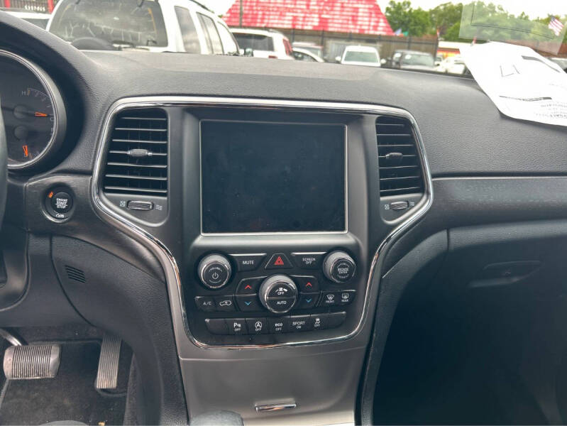 2018 Jeep Grand Cherokee Laredo