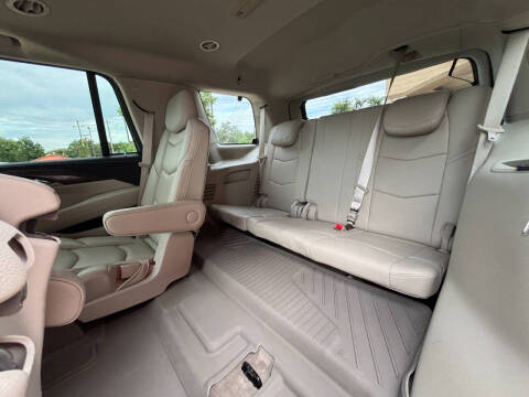 2019 Cadillac Escalade Luxury