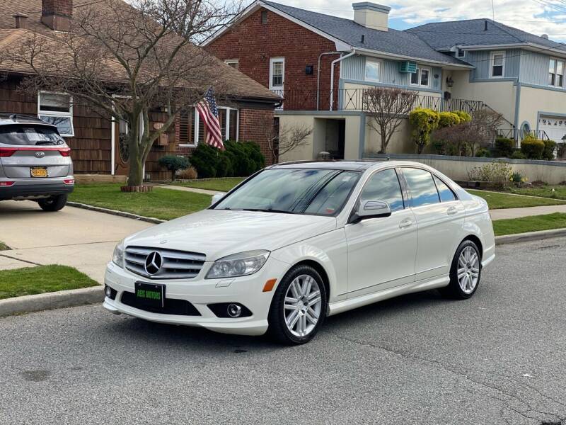 2009 Mercedes-Benz C-Class for sale at Reis Motors LLC in Lawrence NY
