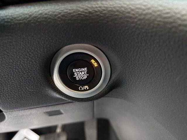 2024 Chrysler Pacifica Touring