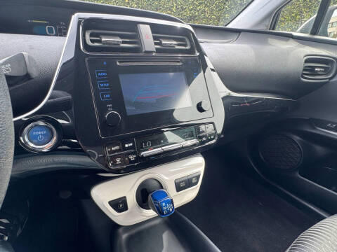 2016 Toyota Prius Two