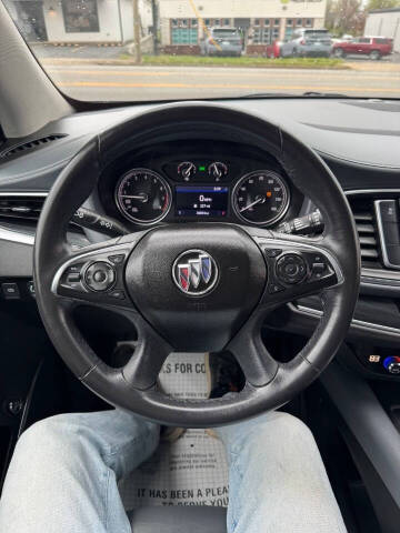 2020 Buick Enclave Essence