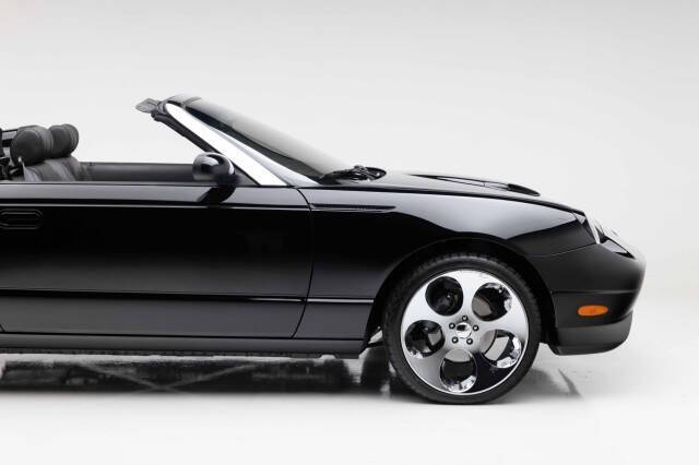 2002 Ford Thunderbird Deluxe