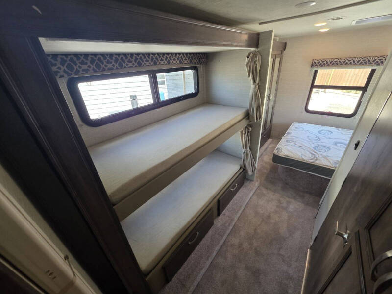 2018 Jayco Redhawk