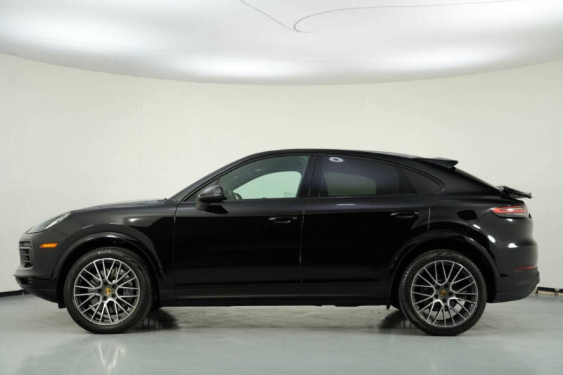 2022 Porsche Cayenne Coupe Platinum Edition