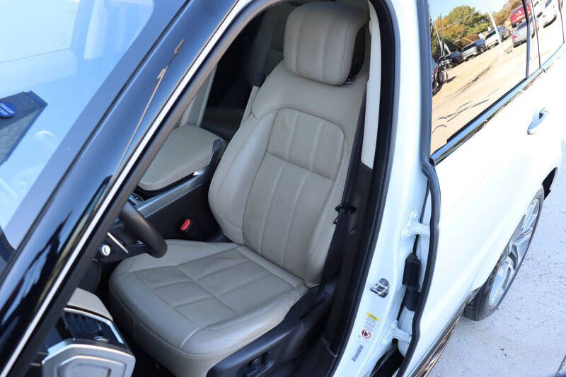 2021 Land Rover Range Rover Sport P400e HSE Silver Edition