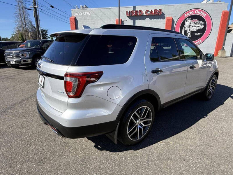 2016 Ford Explorer Sport