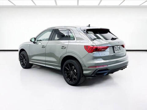 2022 Audi Q3 quattro S line Premium 45 TFSI